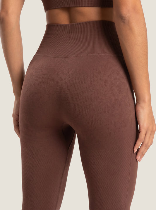 Contour Seamless Knit Leggings