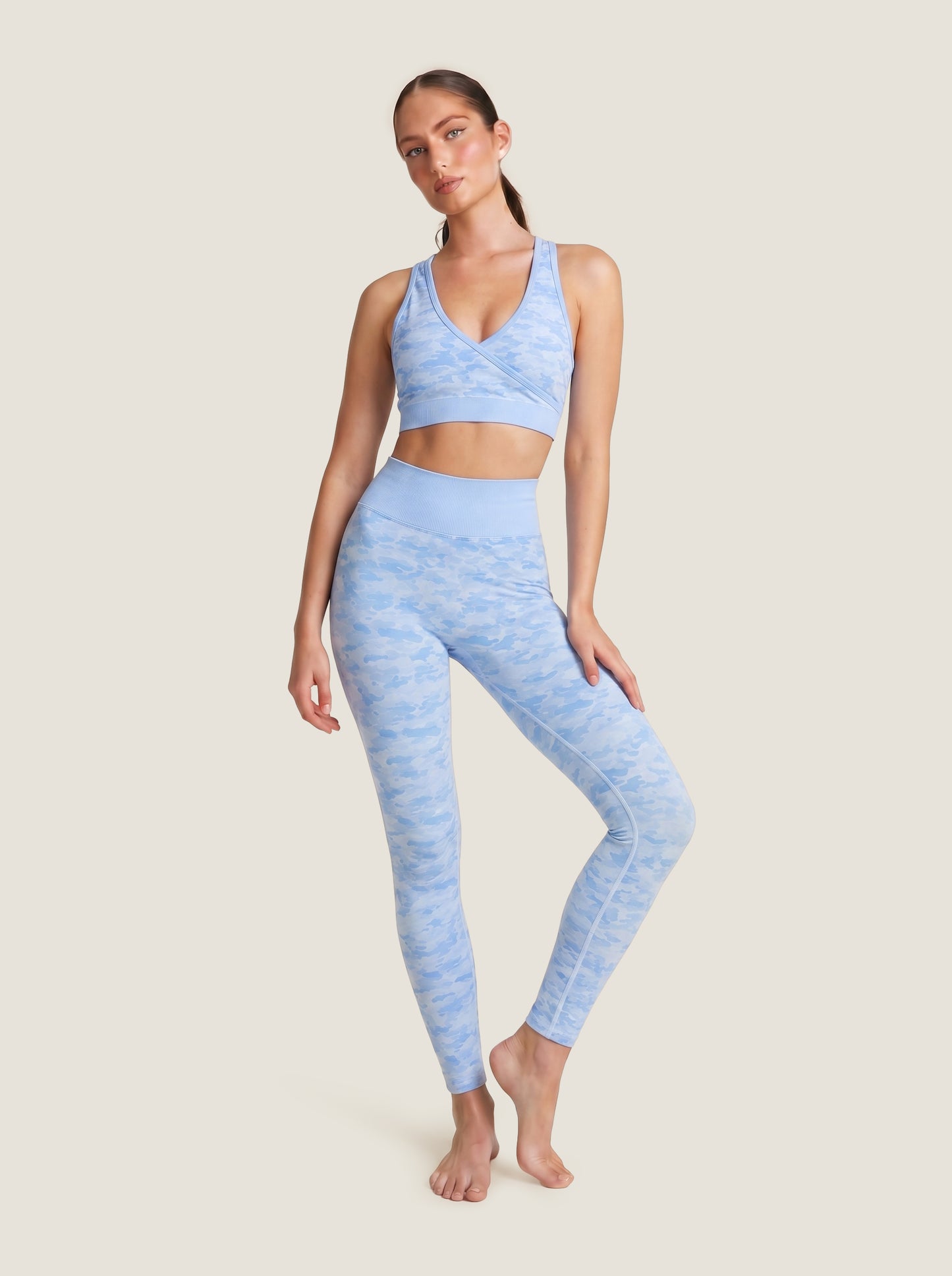 The Serenity Series: Reggiseno mimetico con incrocio sul davanti