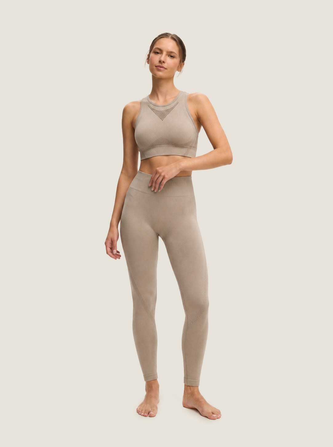 Die Aura Serie: Contour-Rib Leggings