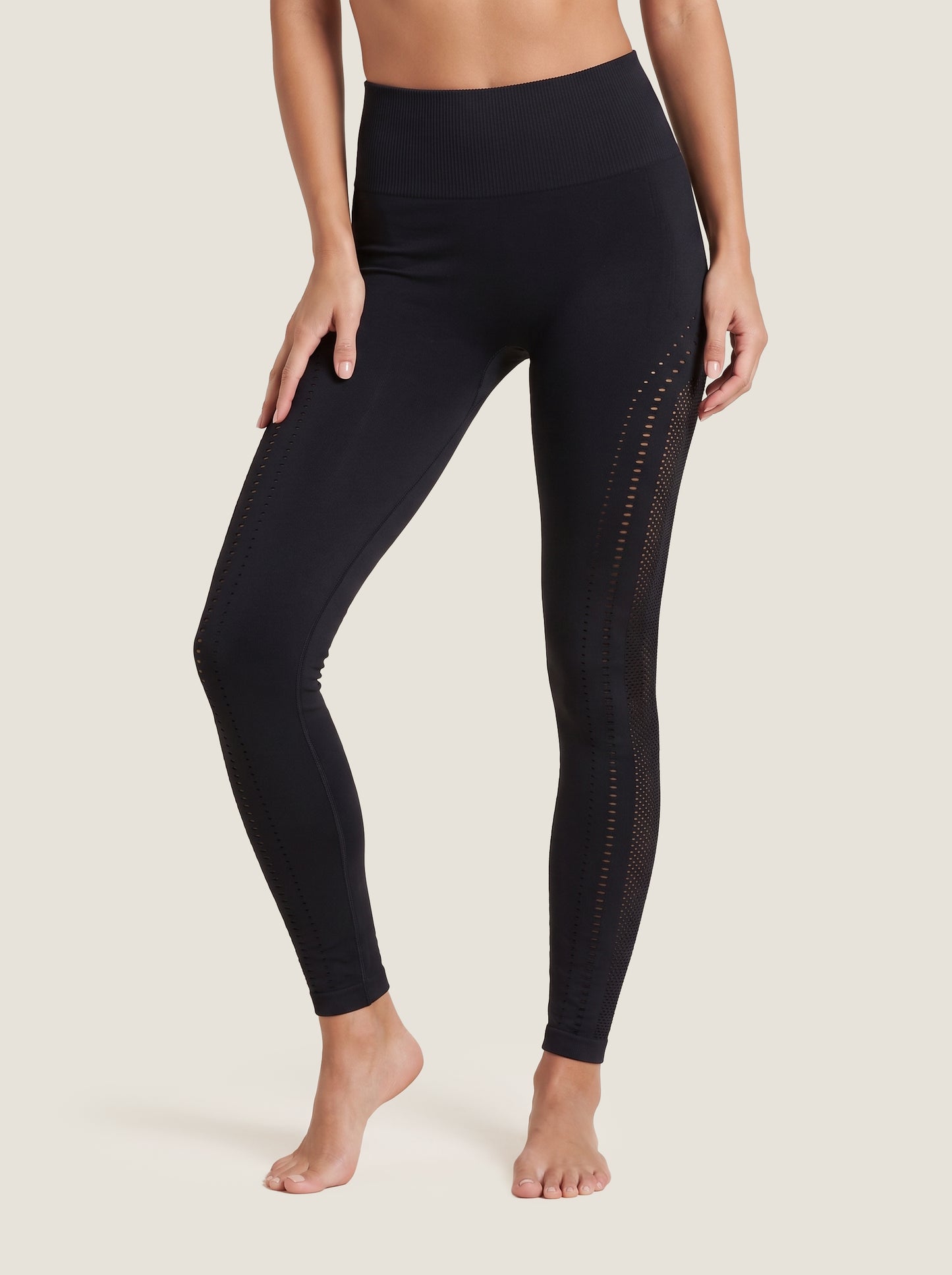 Ruched-Back Mesh-Side Seamless Leggings