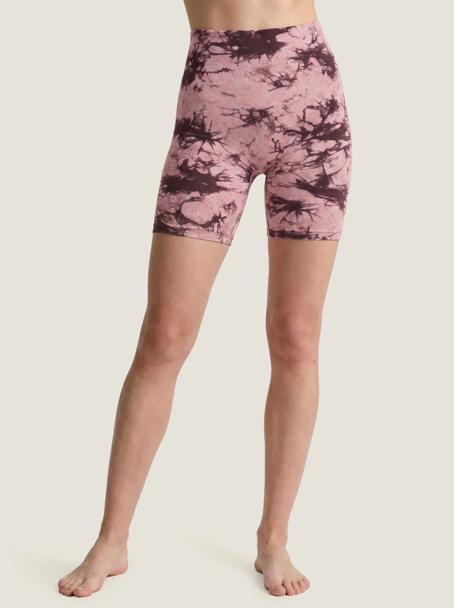 Serie Aura: pantaloncini mimetici senza cuciture in maglia