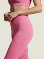 Die Aura-Serie: Leggings mit floralem Jacquardmuster