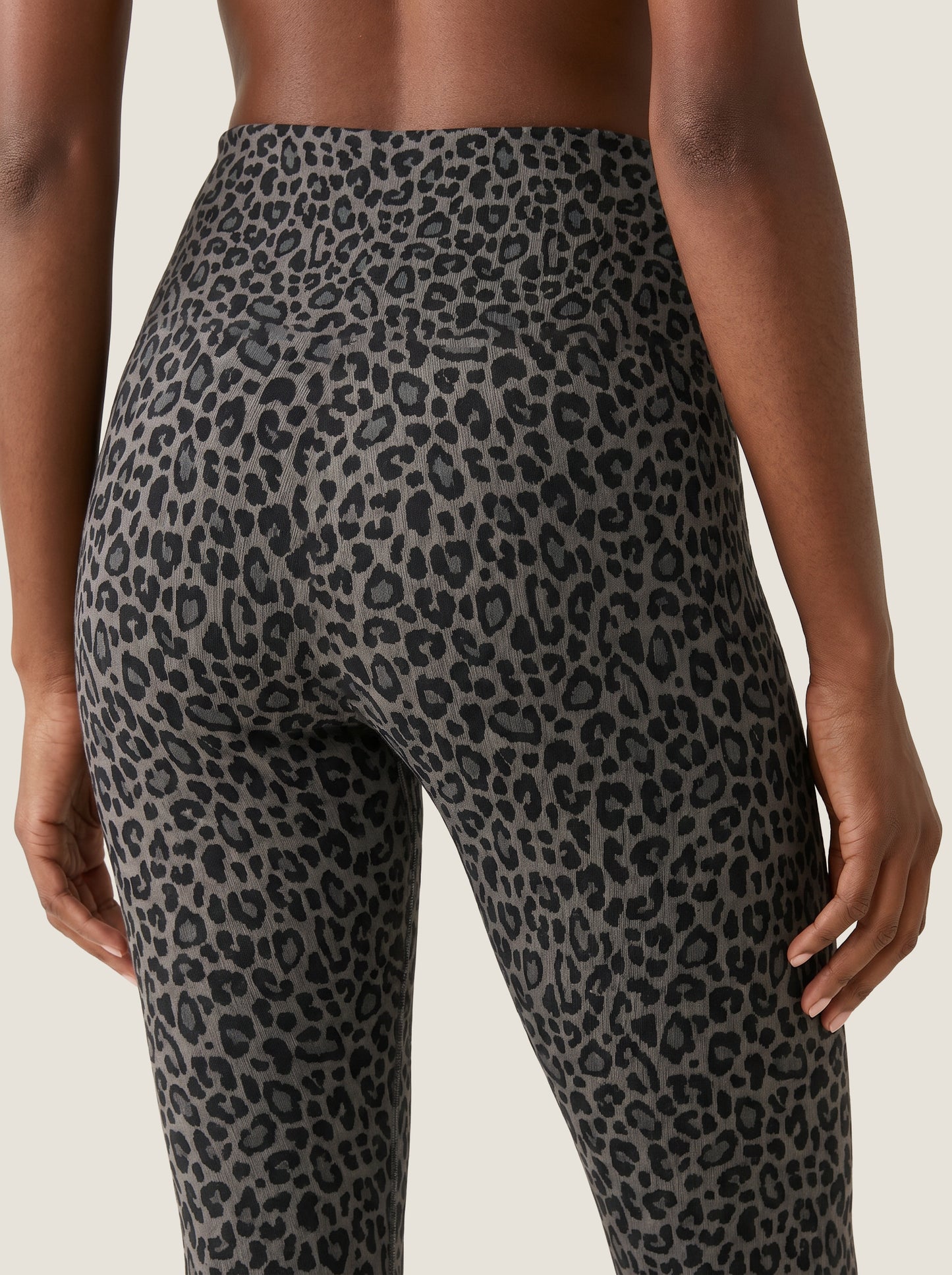 Leopard Seamless Knit Leggings