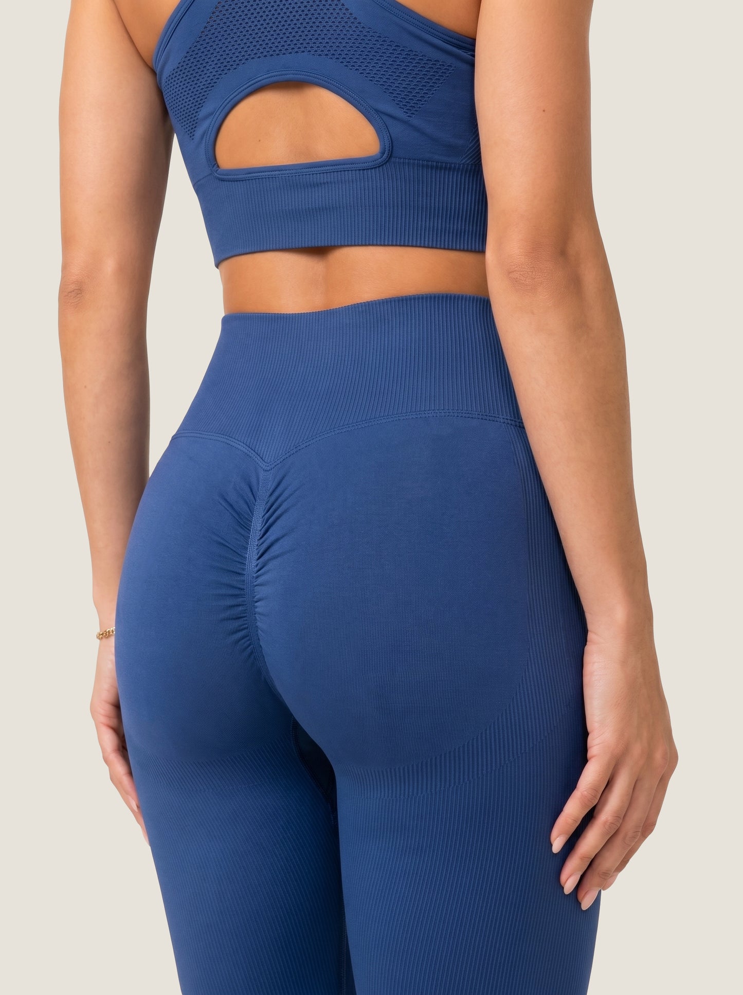 Die Aura-Serie: Linear-Rib Leggings