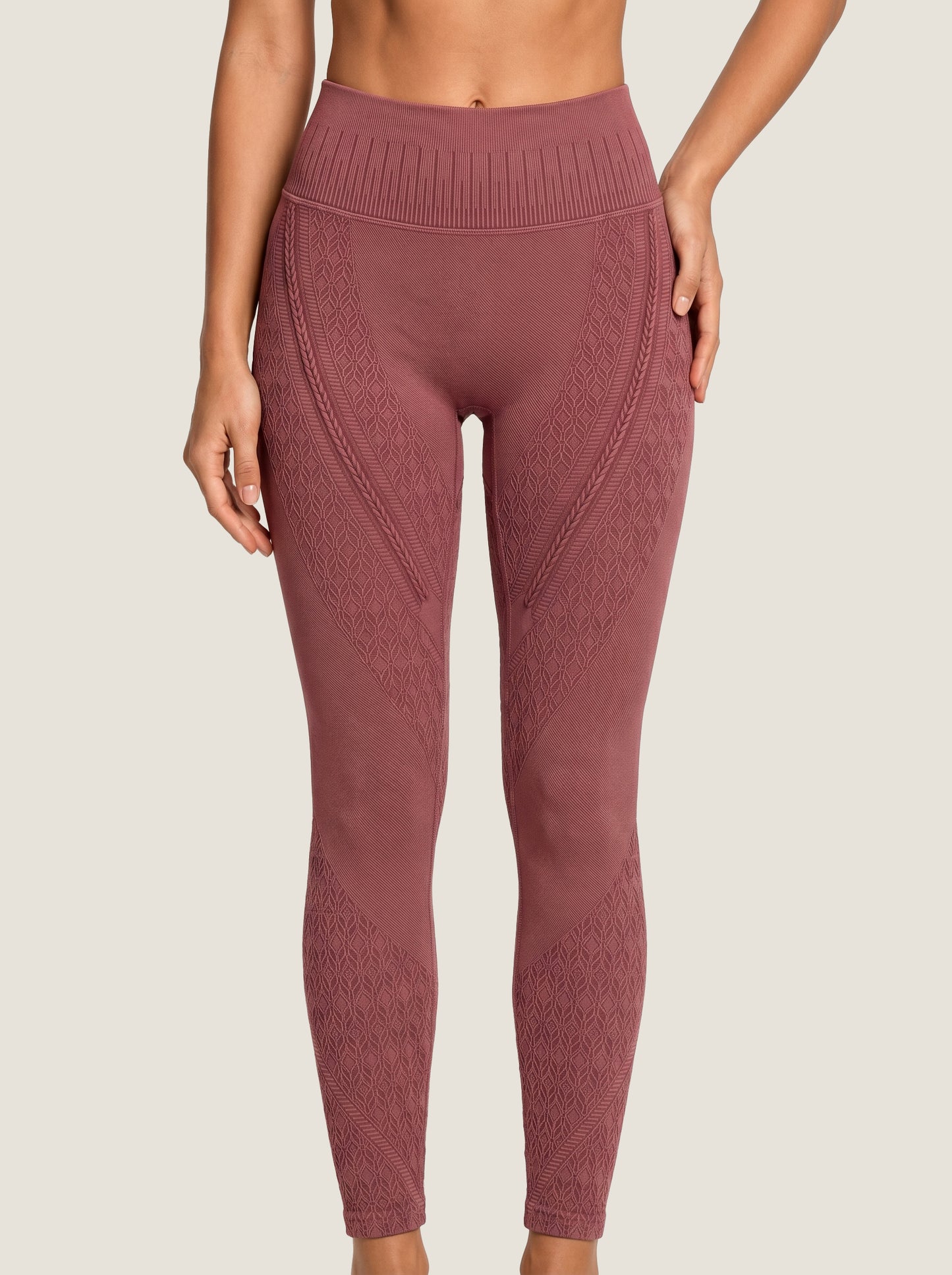 Hand-Braided Seamless Knit Set