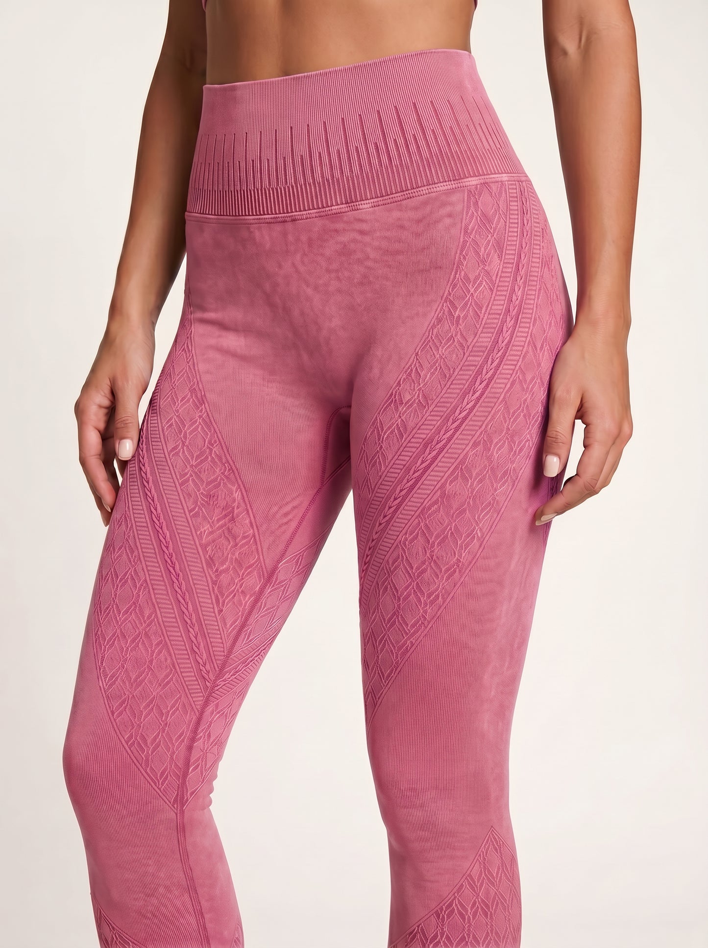 Hand-Braided Seamless Knit Set