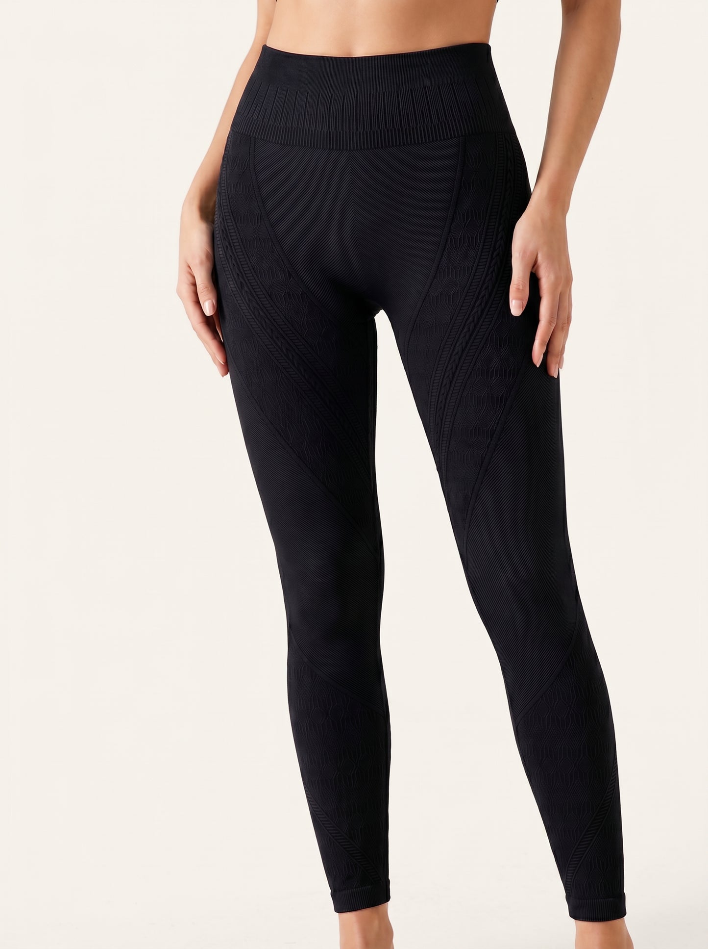 Hand-Braided Seamless Knit Set
