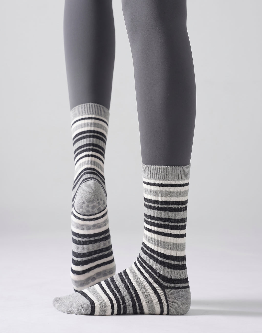 One Size Striped Knit Grip Yoga Crew Socks (2 Pairs)