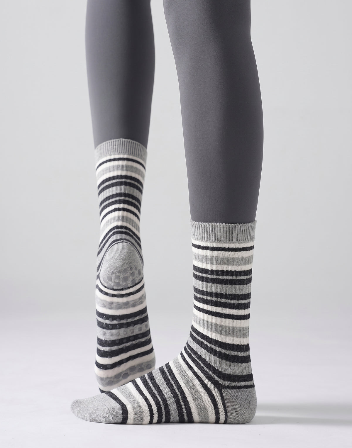 One Size Striped Knit Grip Yoga Crew Socks (2 Pairs)