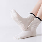 One Size Grip Yoga Crew Socks