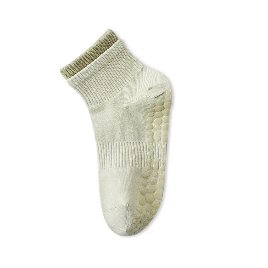One Size Grip Yoga Ankle Socks