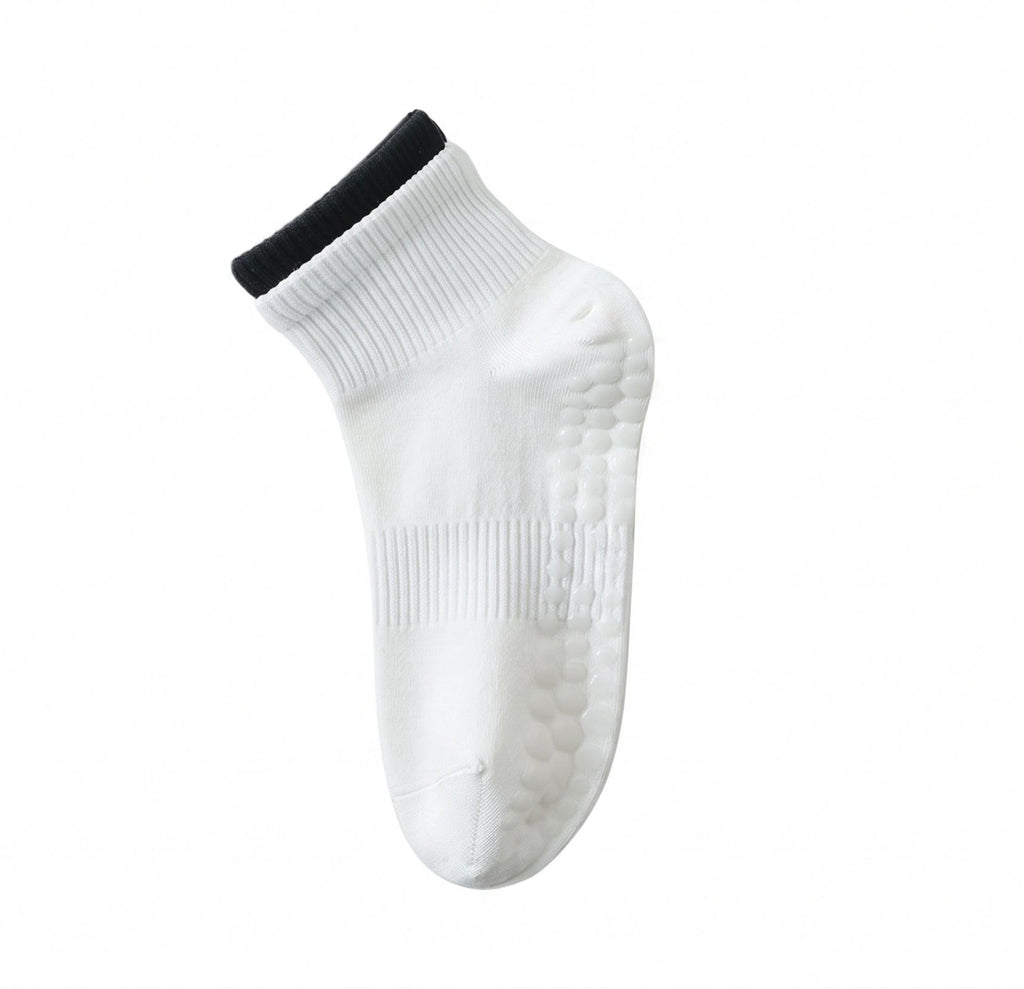 One Size Grip Yoga Ankle Socks