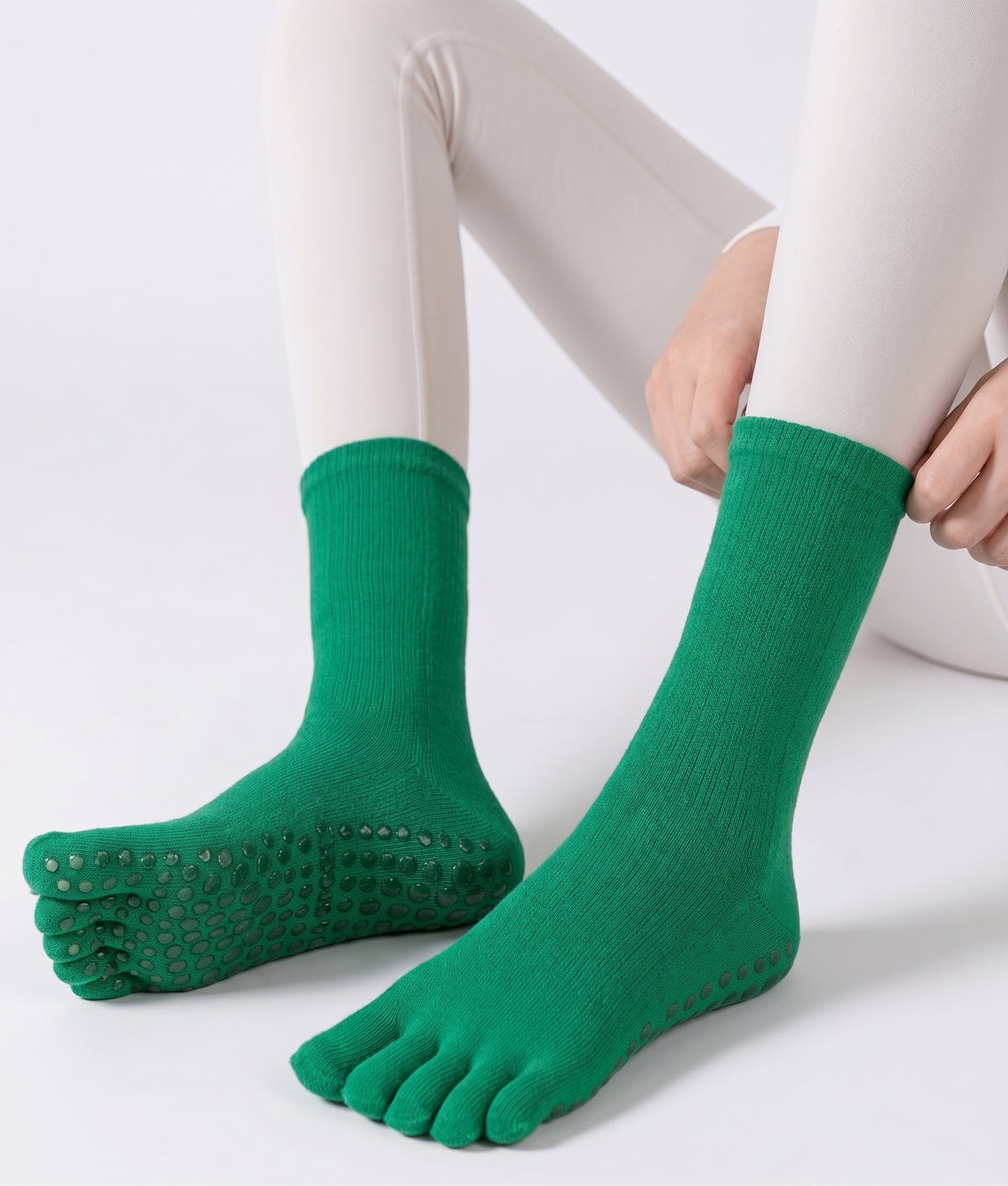 One Size Solid Five-Toe Grip Yoga Crew Socks