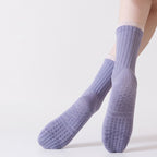 One Size Grip Yoga Crew Socks