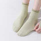 One Size Grip Yoga Ankle Socks